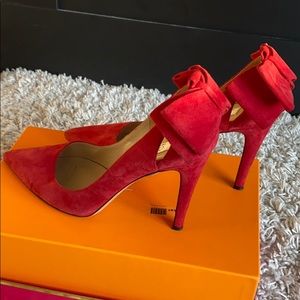 SAKS FIFTH AVENUE Red pumps  size 8